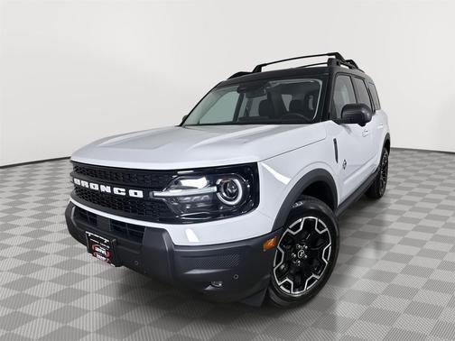 Oxford White 2025 Ford Bronco Sport Outer Banks