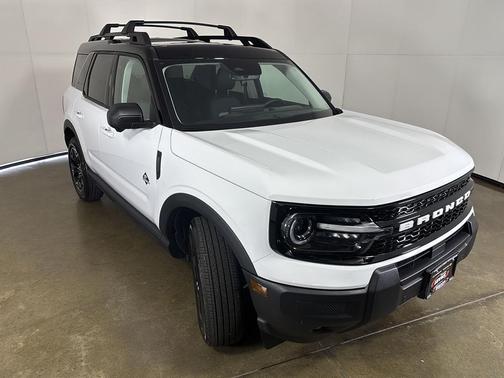 Oxford White 2025 Ford Bronco Sport Outer Banks