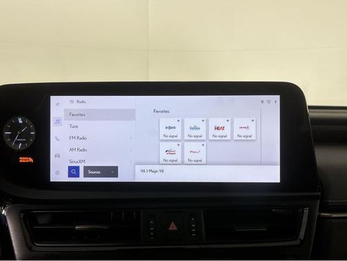 2024 Lexus ES 300h Luxury