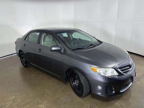 Magnetic Gray Metallic 2013 Toyota Corolla LE