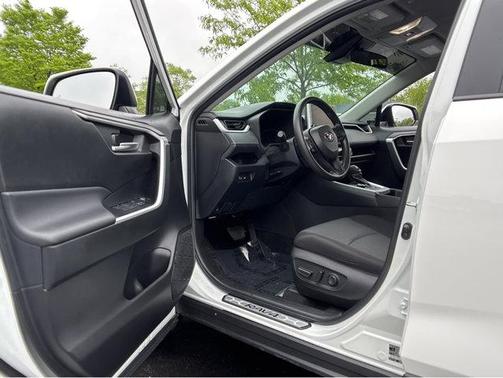 2023 Toyota RAV4 Hybrid Woodland Edition