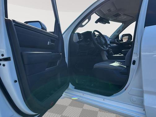 Ice Cap 2023 Toyota Tundra SR5