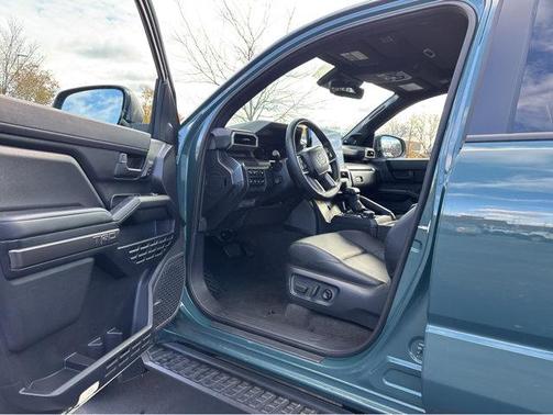 2025 Toyota 4Runner TRD Off Road Premium