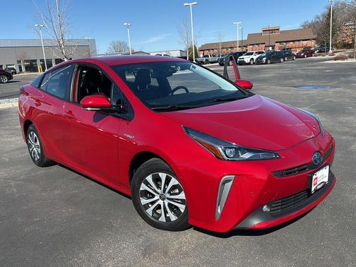 2019 Toyota Prius XLE