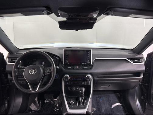 2021 Toyota RAV4 Hybrid SE