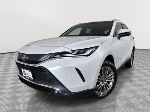 Wind Chill Pearl 2024 Toyota Venza Limited