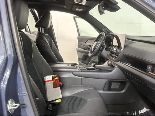 2024 Toyota Grand Highlander Hybrid Limited MAX