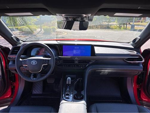 2025 Toyota Crown Signia Limited
