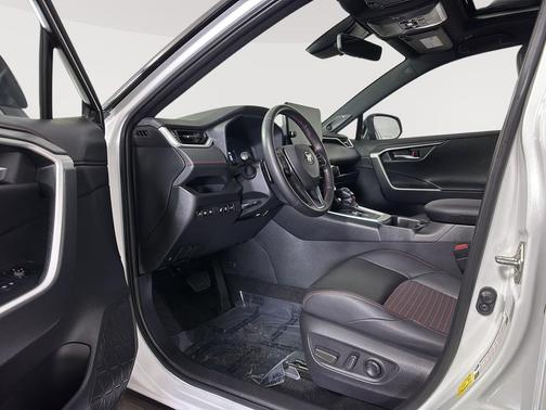 Wind Chill Pearl/Midnight Black Metallic 2023 Toyota RAV4 Prime XSE