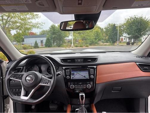 2017 Nissan Rogue SL