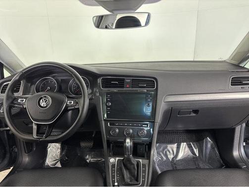 2019 Volkswagen Golf SportWagen TSI SE