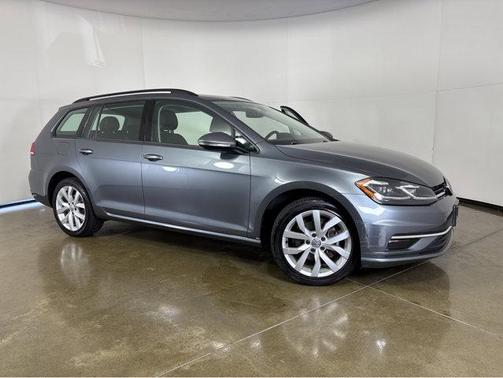 2019 Volkswagen Golf SportWagen TSI SE