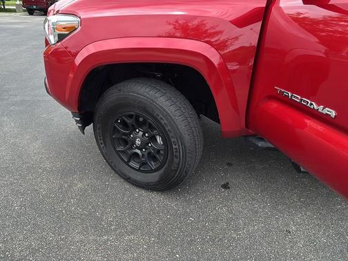 Barcelona Red Metallic 2021 Toyota Tacoma SR5