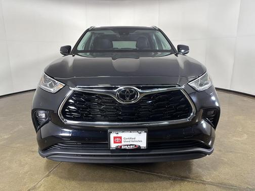 Midnight Black Metallic 2021 Toyota Highlander Limited