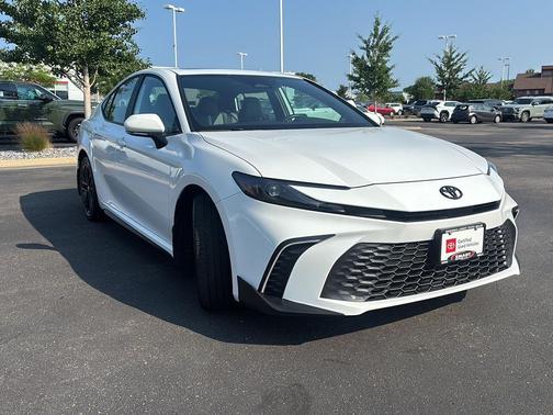 Ice Cap 2025 Toyota Camry SE