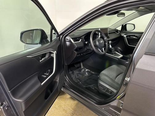 Magnetic Gray Metallic 2025 Toyota RAV4 Hybrid XLE