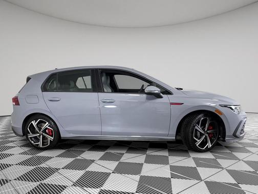 2024 Volkswagen Golf GTI 2.0T SE DSG
