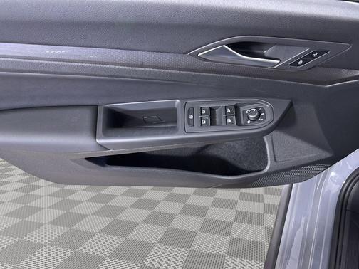 2024 Volkswagen Golf GTI 2.0T SE DSG