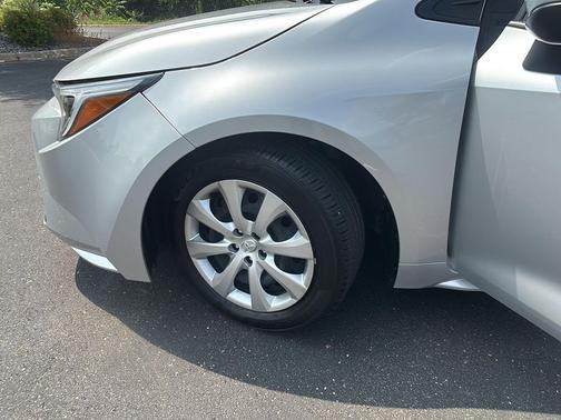 Classic Silver Metallic 2025 Toyota Corolla Hybrid LE