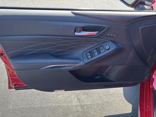 Supersonic Red 2022 Toyota Avalon Limited