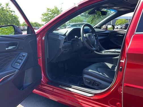 Supersonic Red 2022 Toyota Avalon Limited