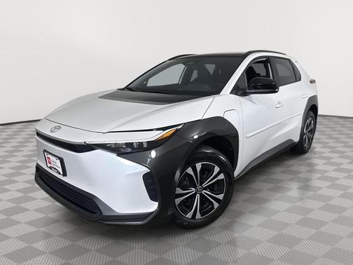 Wind Chill Pearl 2023 Toyota bZ4X XLE