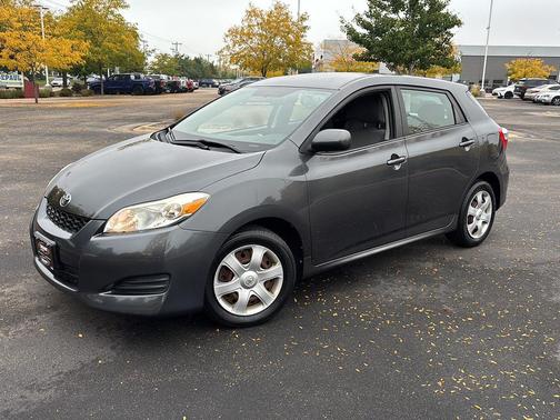 Magnetic Gray Metallic 2009 Toyota Matrix S