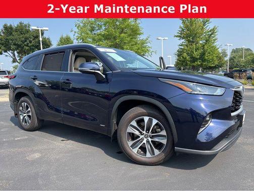 2022 Toyota Highlander Hybrid XLE