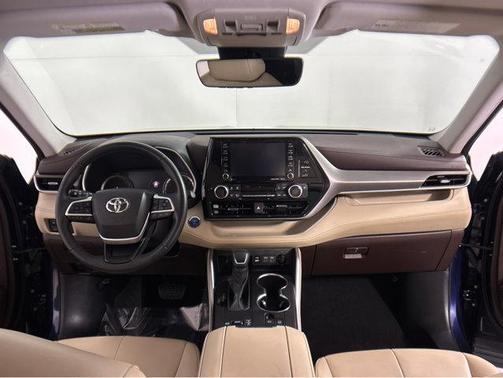 2022 Toyota Highlander Hybrid XLE