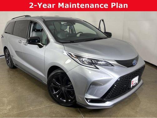 2022 Toyota Sienna XSE 7 Passenger