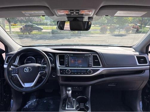 2018 Toyota Highlander Limited Platinum