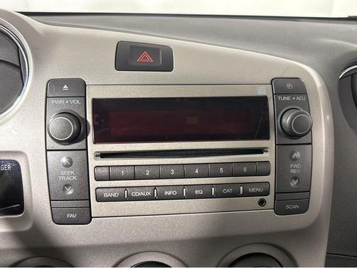 2009 Pontiac Vibe Base