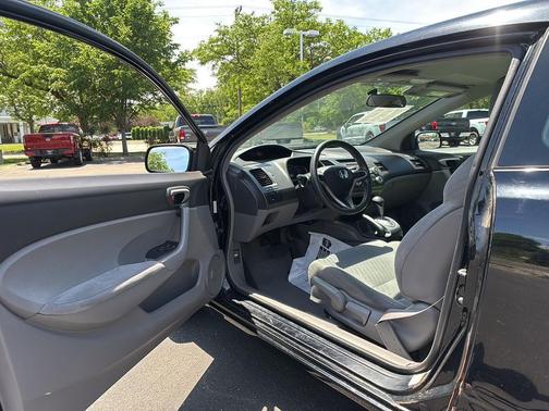 Crystal Black Pearl 2011 Honda Civic LX