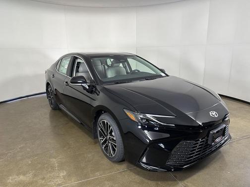 Midnight Black Metallic 2026 Toyota Camry XLE