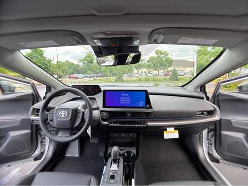 2025 Toyota Prius XLE