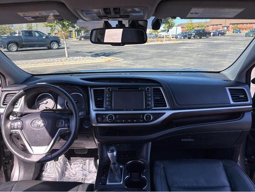 2016 Toyota Highlander Hybrid Platinum