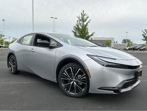 2025 Toyota Prius XLE