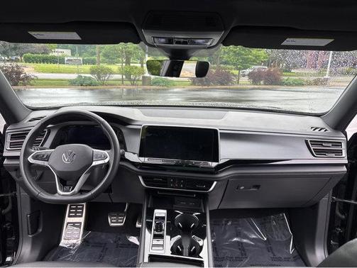 2024 Volkswagen Atlas Cross Sport 2.0T SEL Premium