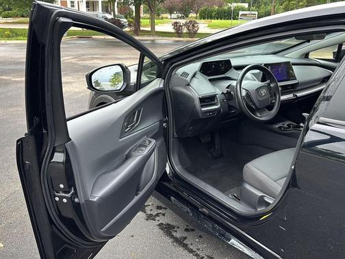 Midnight Black Metallic 2024 Toyota Prius LE