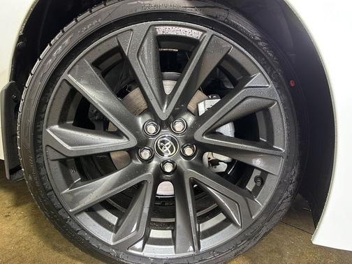 Wind Chill Pearl 2026 Toyota Corolla XSE