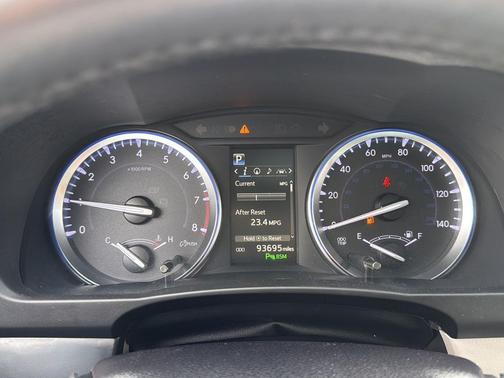 Midnight Black Metallic 2019 Toyota Highlander Limited Platinum