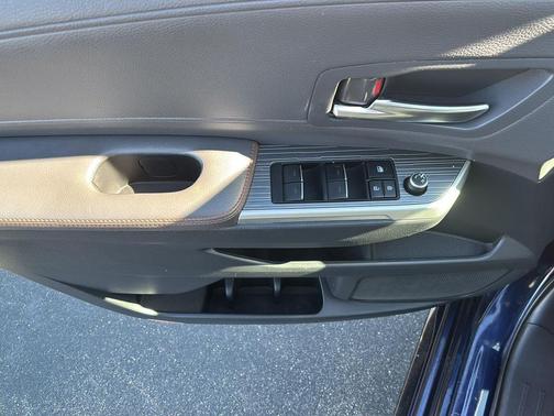 2021 Toyota Sienna XSE 7 Passenger