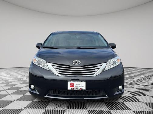 2017 Toyota Sienna XLE Premium