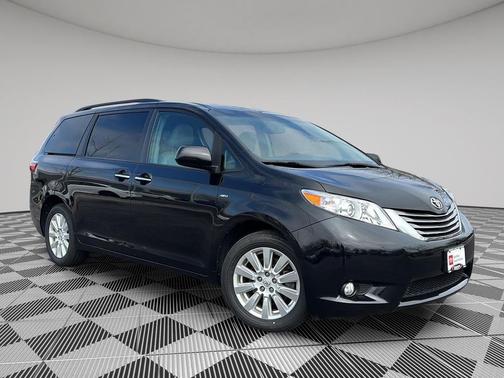 2017 Toyota Sienna XLE Premium