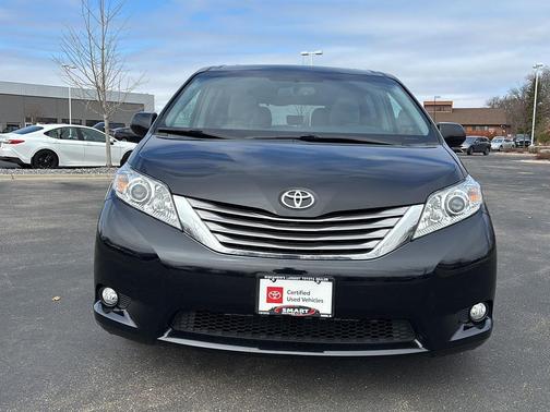2017 Toyota Sienna XLE Premium