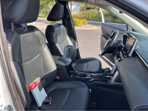 2022 Toyota Corolla Cross XLE