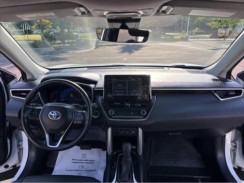 2022 Toyota Corolla Cross XLE