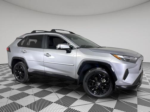 2023 Toyota RAV4 Hybrid SE