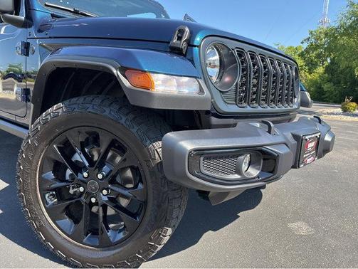 2025 Jeep Gladiator Nighthawk