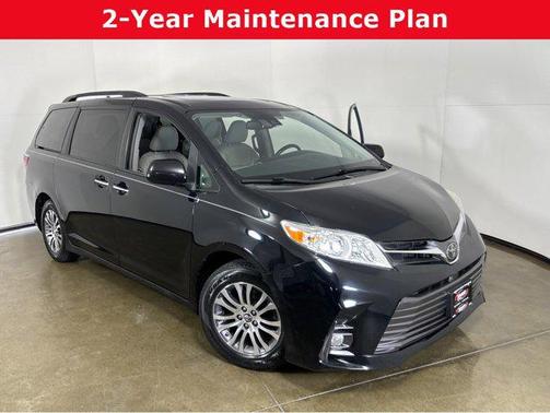 2018 Toyota Sienna XLE